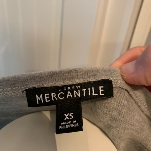Mercantile by J crew faux button‎ down sweatshirt. Preowned - Picture 2 of 4